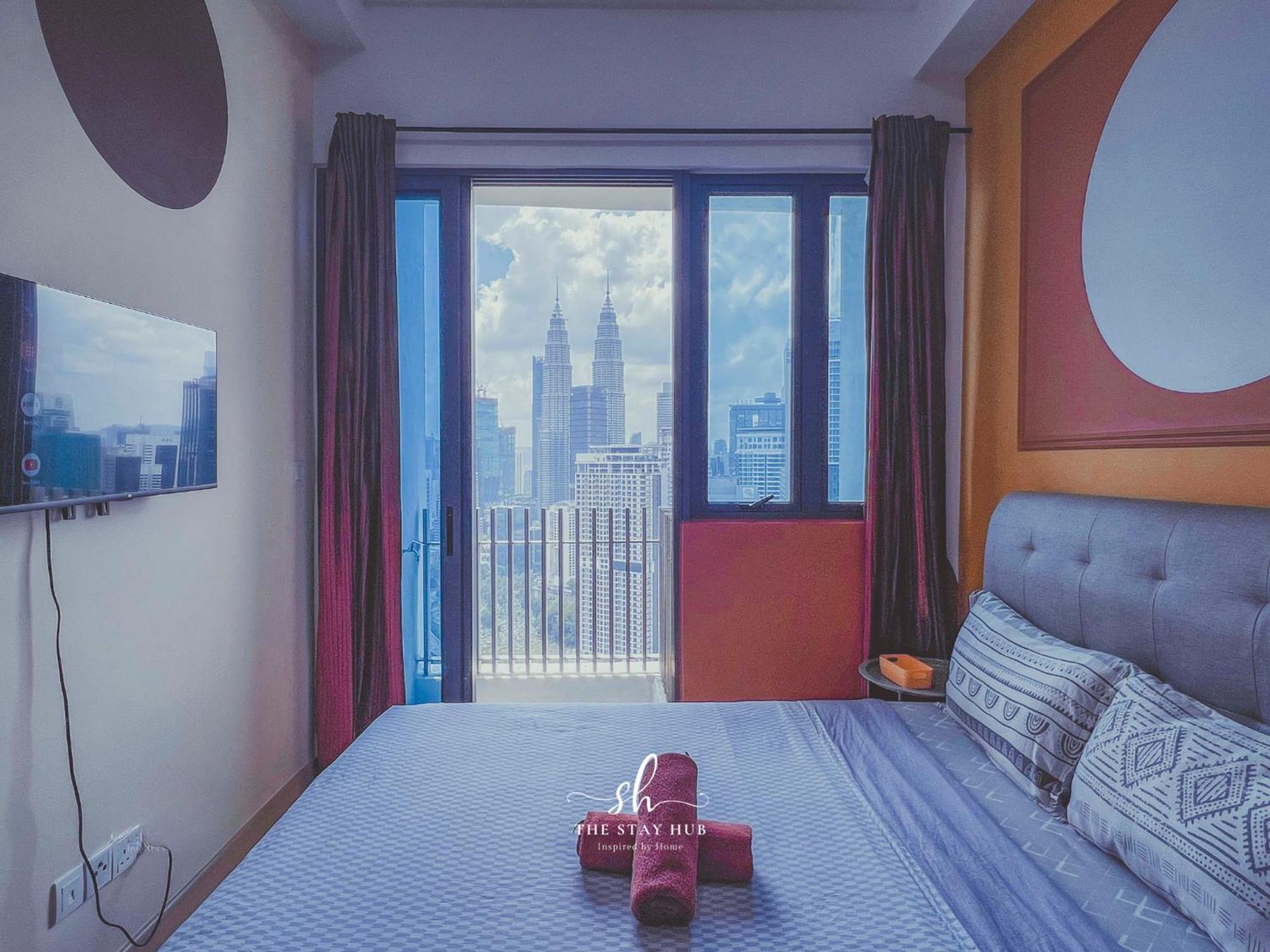 The Luxe Klcc View Sky Pool Apartment Kuala Lumpur Exterior photo
